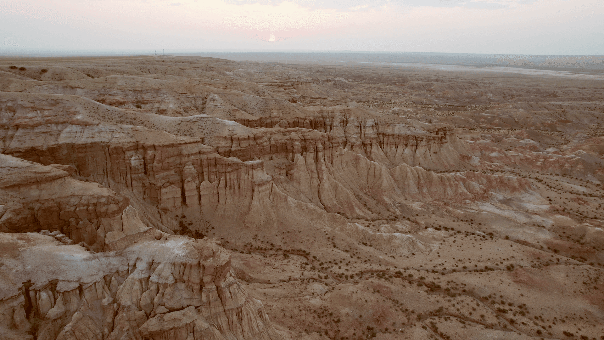 WHITE STUPA (TSAGAAN SUVARGA)